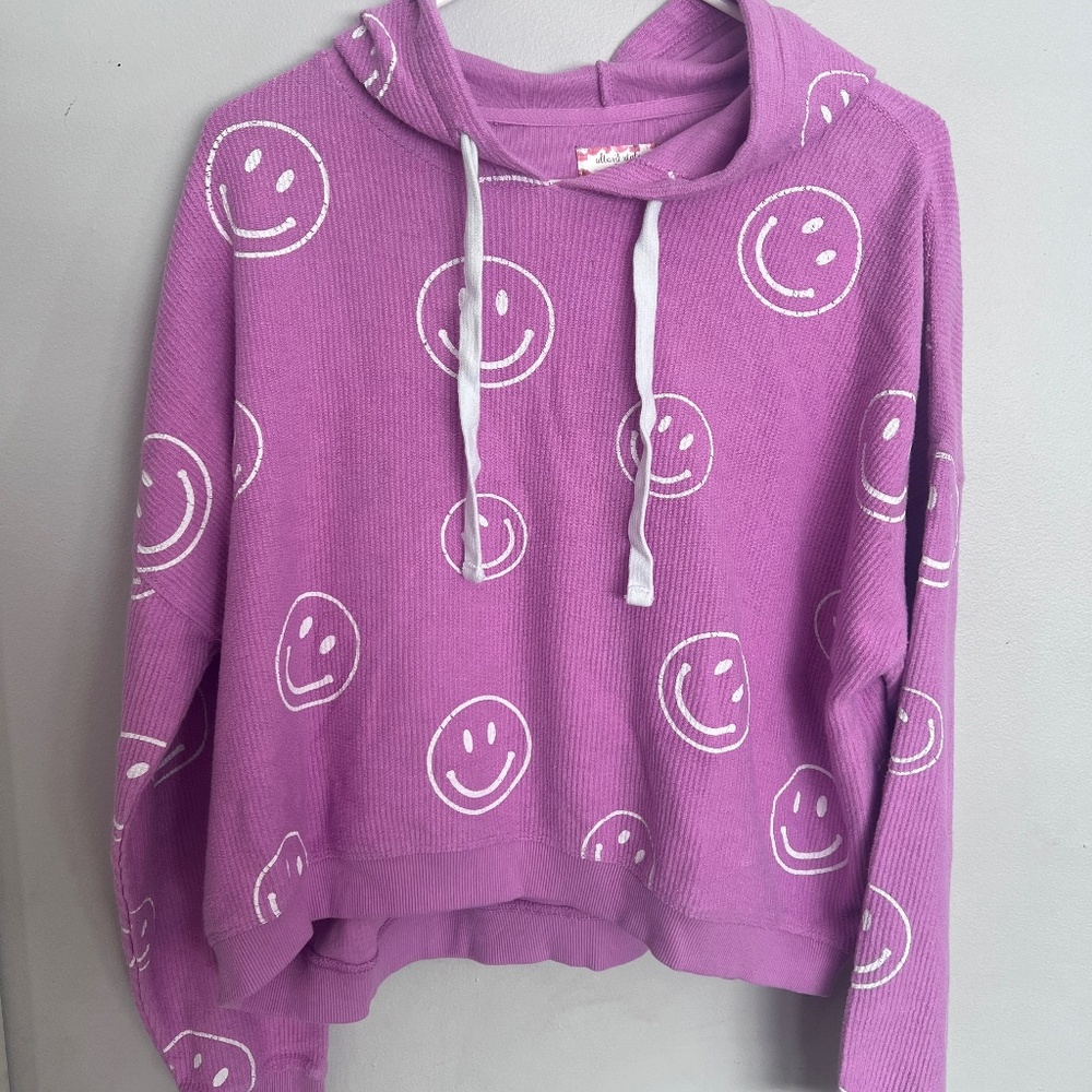 Altar’s State Smiley hoodie